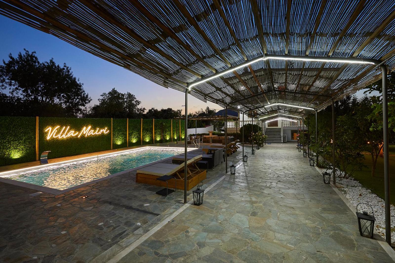 Villa Mairi - 2 Private Pools & Game Room Near Athens Salamine Extérieur photo