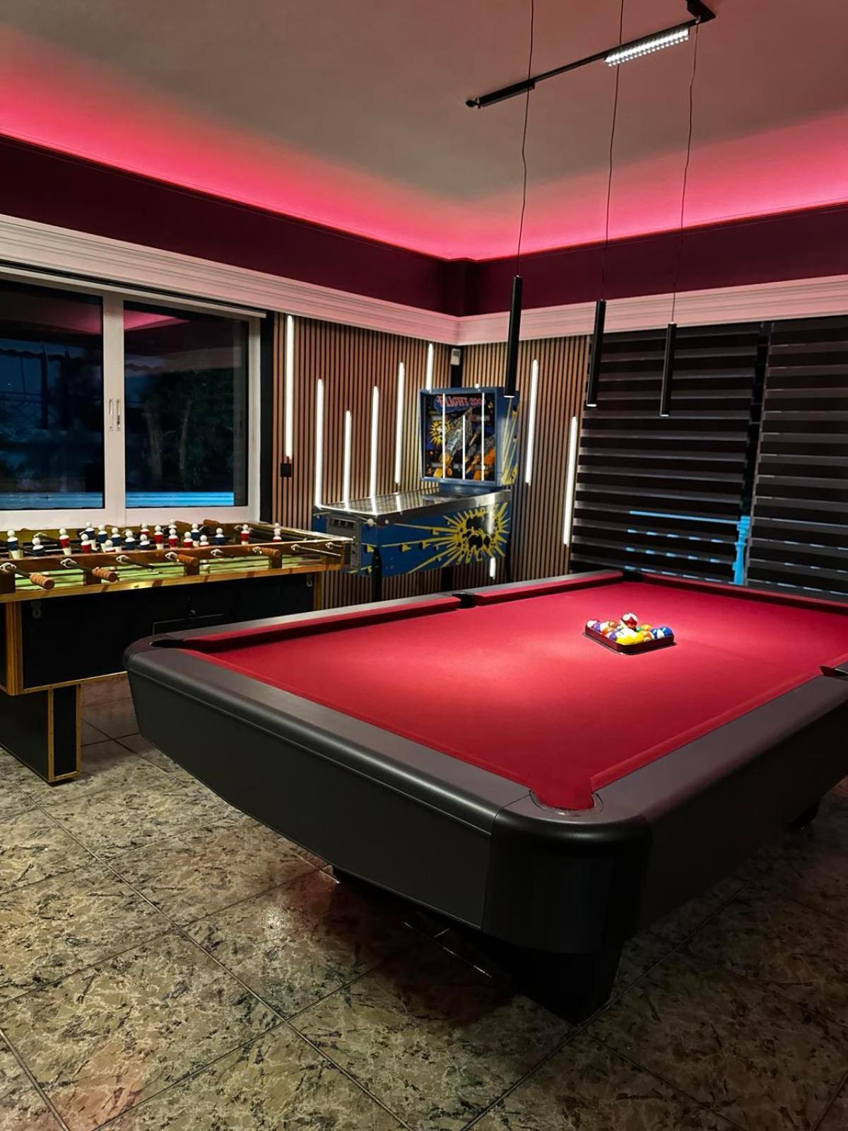 Villa Mairi - 2 Private Pools & Game Room Near Athens Salamine Extérieur photo